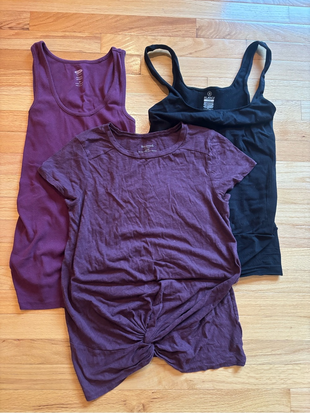 Maternity Lot - capsule wardrobe sizes medium to large. - Picture 12 of 16